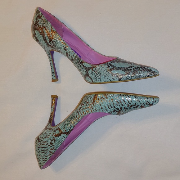 Suzanne Somers Blue & Gold Snake Skin Stiletto Heels - Picture 3 of 9